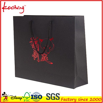 Factory Luxury / Fashion Outlet OEM pink Gift Paper Bag with Silk Ribbon Handle for Woman