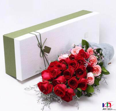 Flower Gift Box Professional OEM/ODM Manufacturer Wholesale Purple Fibrin Mats Inside The Round Cardboard 